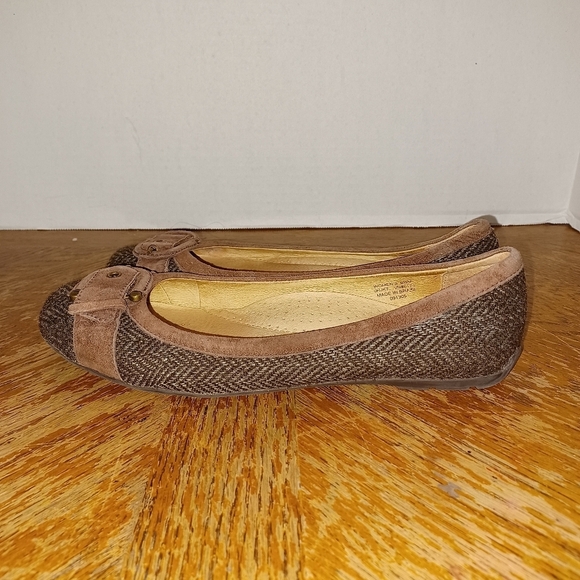 LL Bean Women's Ballet Flats Shoes Brown Size 6.5M. Gently used in good shape se - Picture 2 of 10
